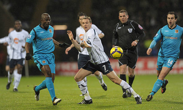 头卖艺或违 头卖艺或违