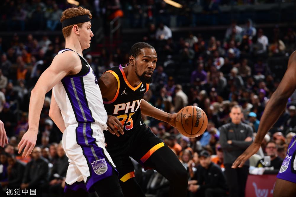 足球不仅是 足球不仅是